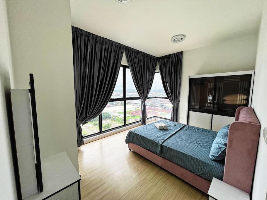 Cozy & Comfy Home Dsara Sentral Opposite Mrt Sungai Buloh Exterior foto